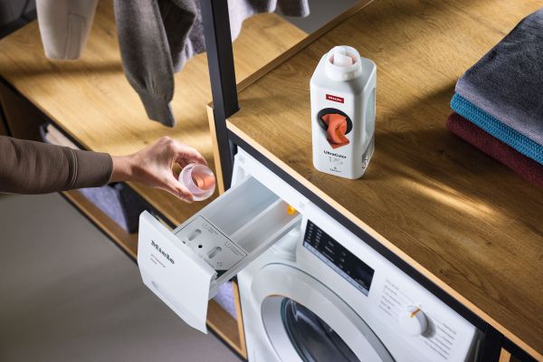Средство для стирки цветного белья UltraColor Edition125 WA UCJ 1501 L 1,5л Miele купить в #REGION_NAME_DECLINE_PP# | Всегда в наличии! | Артикул 12514870 | Официальный сайт